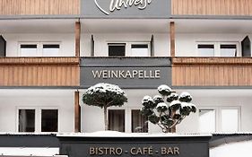 Hotel Universo